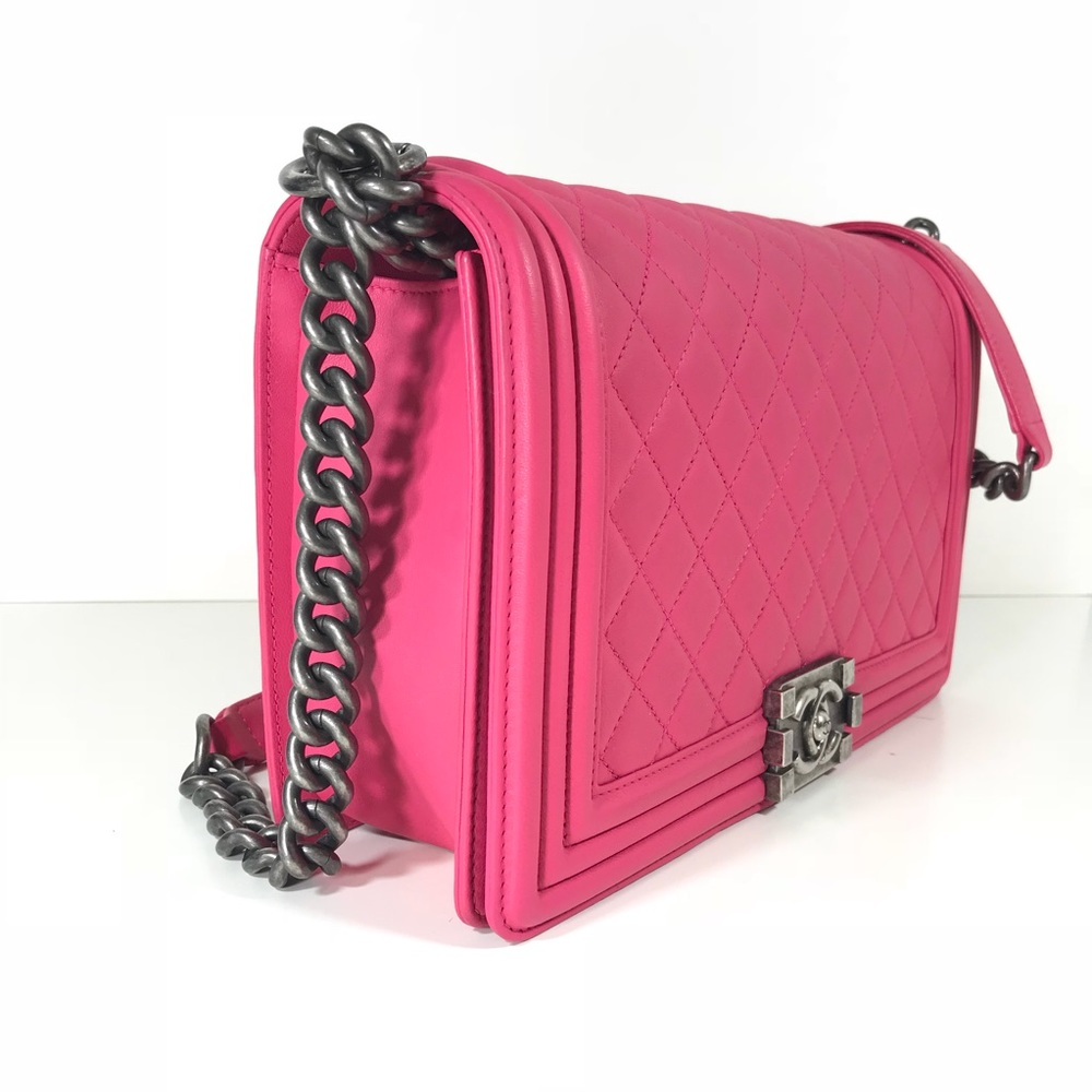 SOLD Chanel new medium boy lambskin pink - Picture 2 of 8
